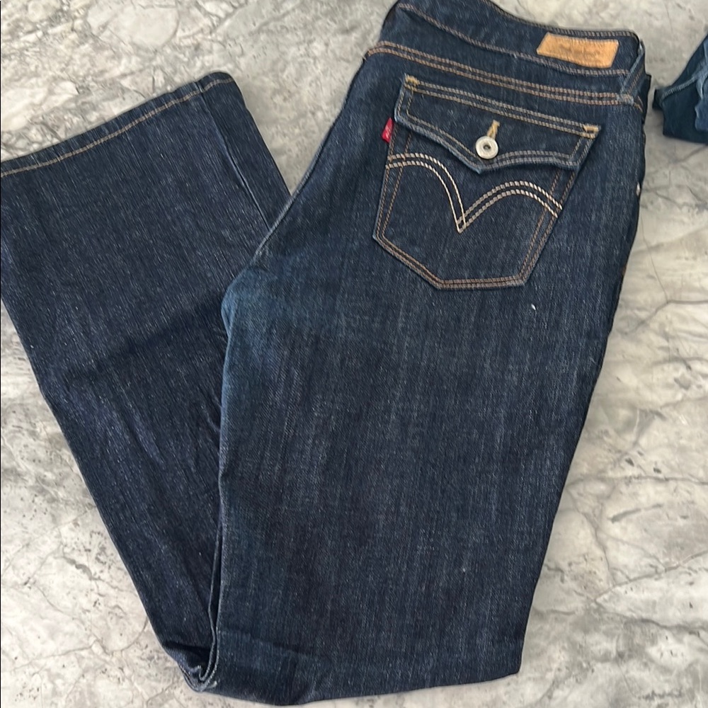 Levi's Dark Wash Denim Jeans/ Low rise/ bootcut